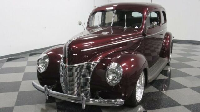 Ford Deluxe 1940 image number 20