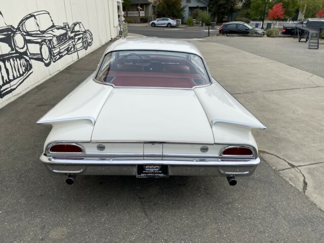 Ford Galaxie 1960 image number 32