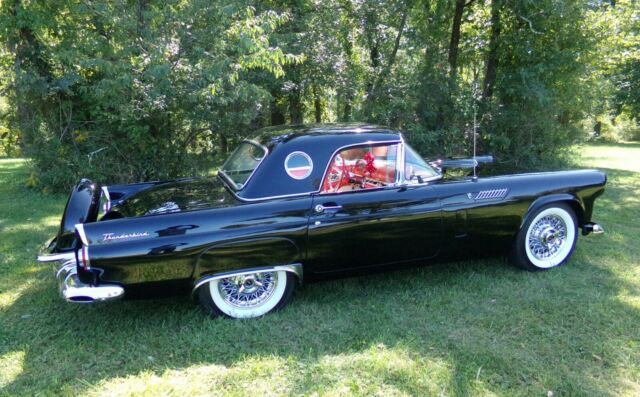 Ford Thunderbird 1956 image number 10