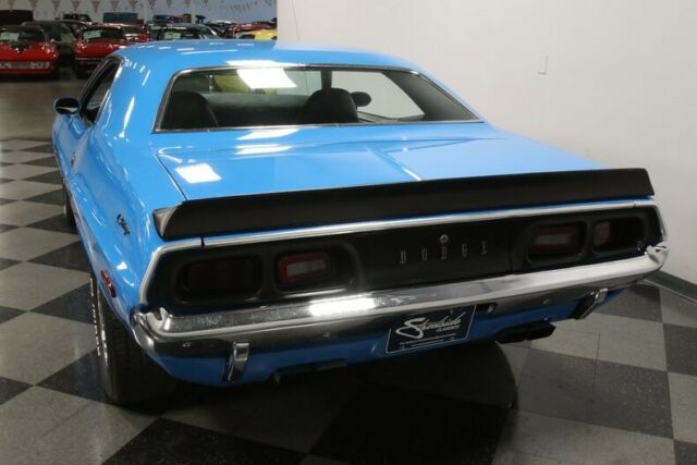 Dodge Challenger 1972 image number 10