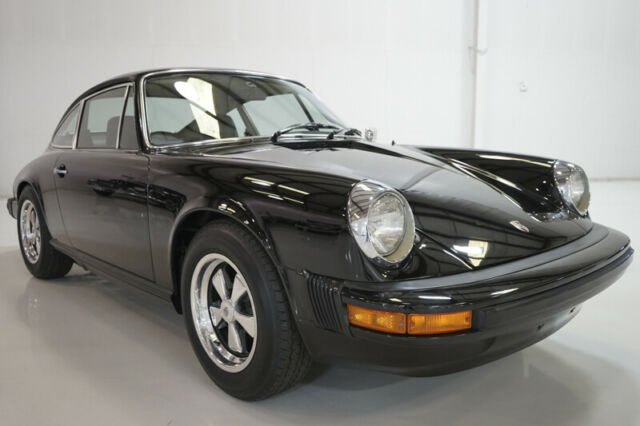 Porsche 911 1975 image number 26