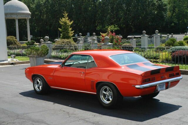 Chevrolet Camaro 1969 image number 2