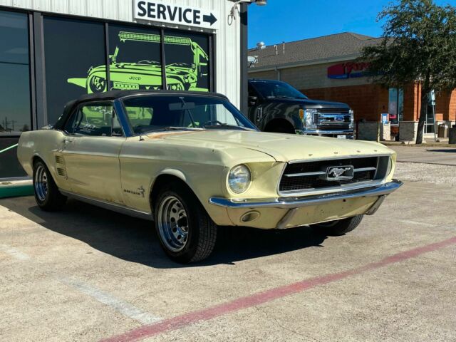 Ford Mustang 1967 image number 14