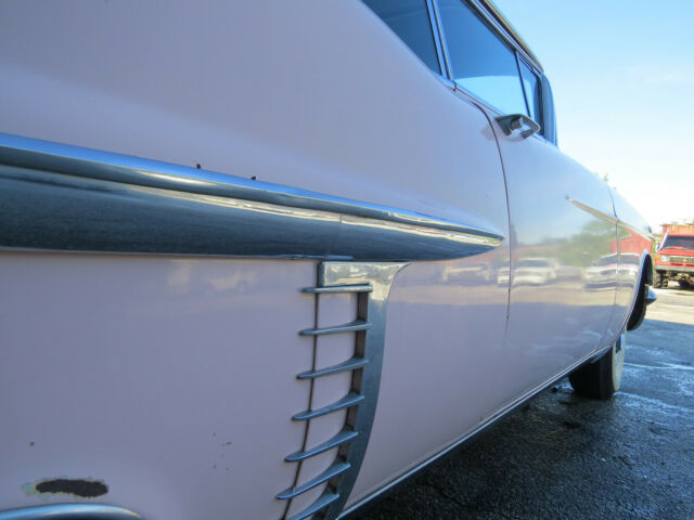 Cadillac DeVille 1957 image number 16