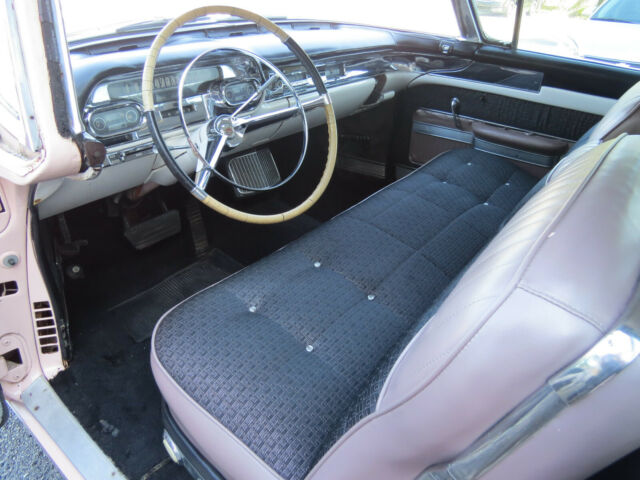 Cadillac DeVille 1957 image number 45