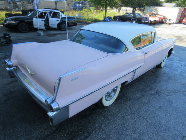 Cadillac DeVille 1957 image number 6