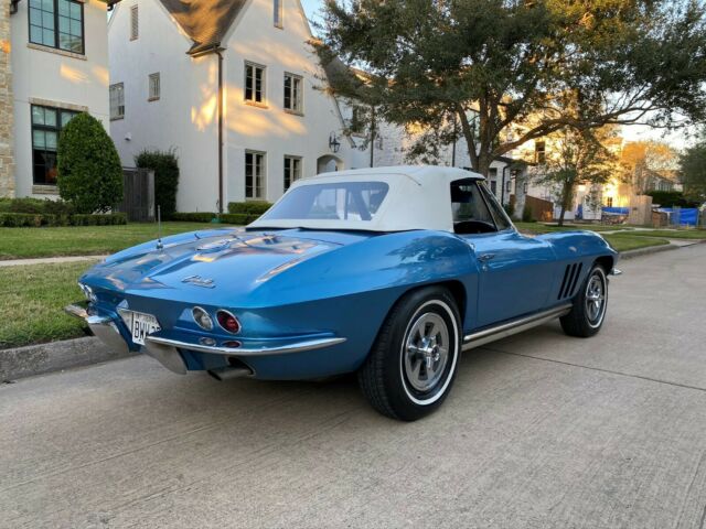 Chevrolet Corvette 1965 image number 12