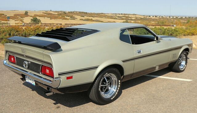 Ford Mustang 1972 image number 5