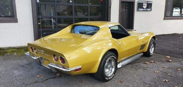 Chevrolet Corvette 1972 image number 11