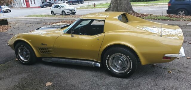 Chevrolet Corvette 1972 image number 23