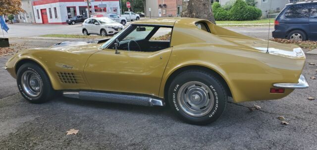 Chevrolet Corvette 1972 image number 27