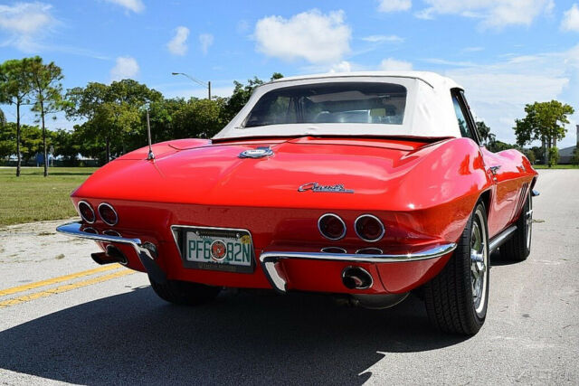 Chevrolet Corvette 1965 image number 15