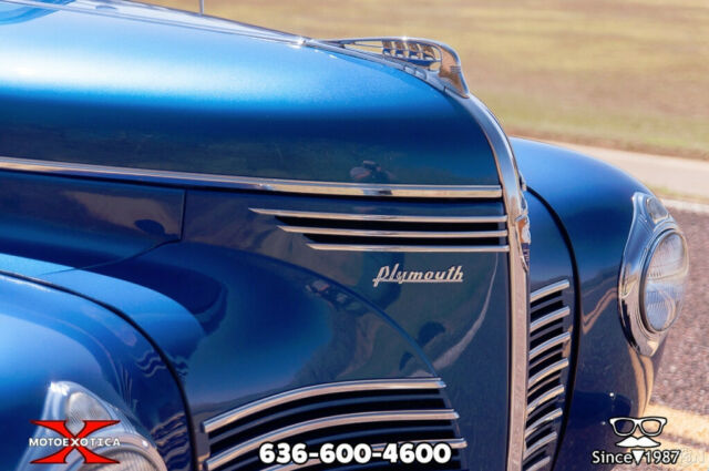 Plymouth Deluxe 1940 image number 1