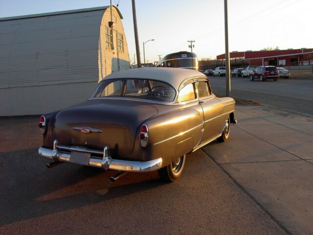 Chevrolet Bel Air/150/210 1953 image number 15