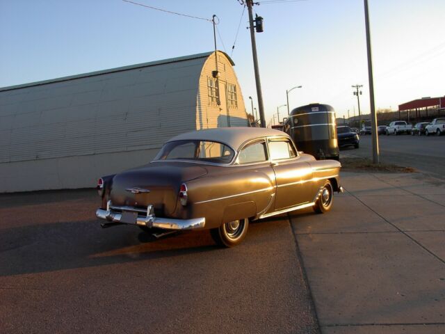 Chevrolet Bel Air/150/210 1953 image number 4