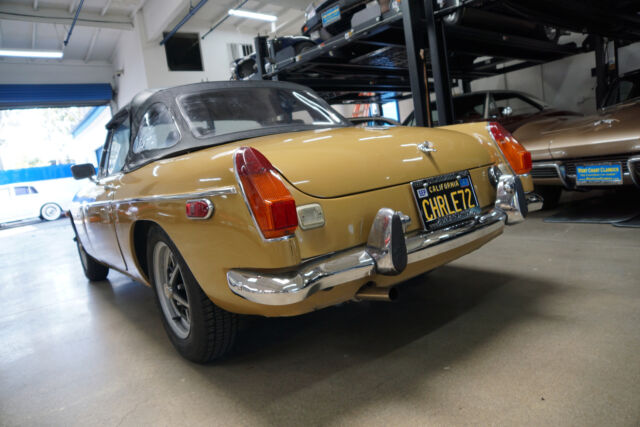 MG MGB Mark III Roadster 1972 image number 39