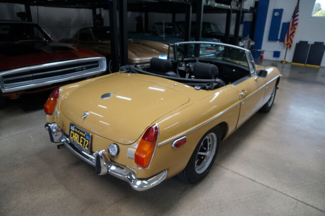 MG MGB Mark III Roadster 1972 image number 44