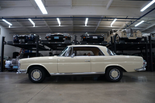 Mercedes-Benz 280SE 2.8 6 cyl 2 Door Coupe 1969 image number 1