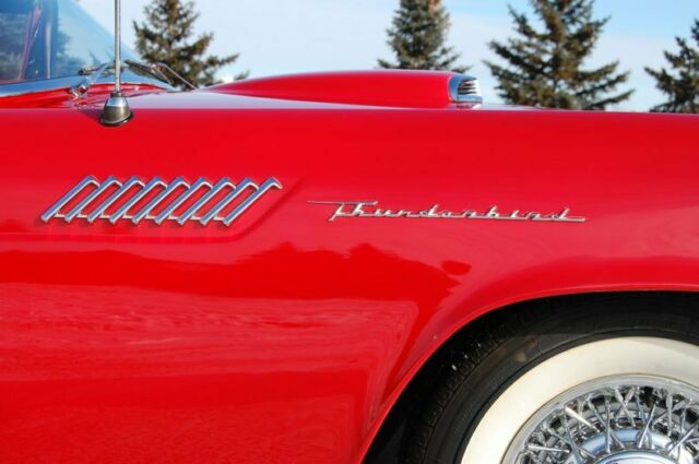 Ford Thunderbird Convertible 1957 image number 17