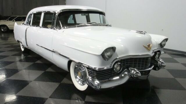 Cadillac Fleetwood Series 75 Limo 1954 image number 17