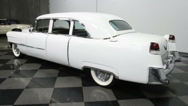 Cadillac Fleetwood Series 75 Limo 1954 image number 32