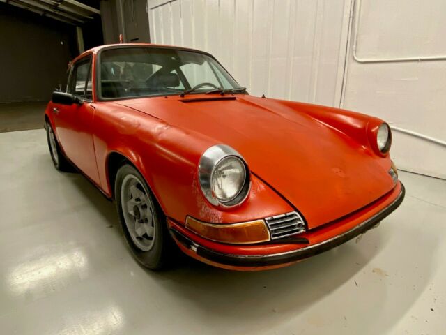 Porsche 911 1971 image number 8