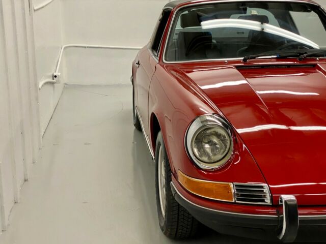 Porsche 911 1970 image number 32