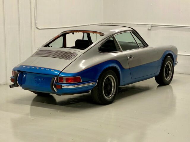 Porsche 911 1970 image number 1