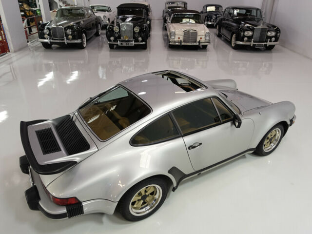 Porsche 930 1976 image number 7