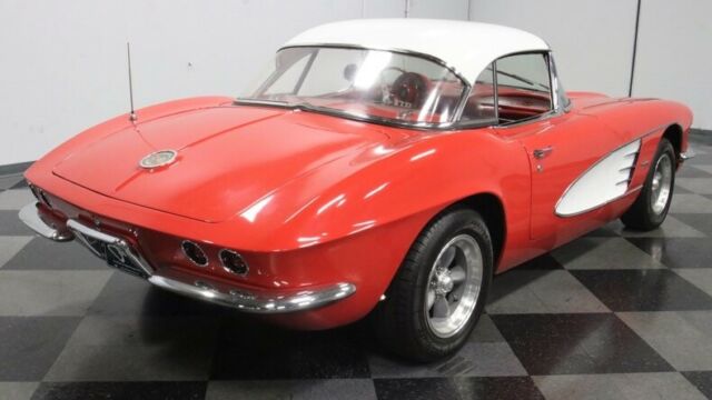 Chevrolet Corvette 1961 image number 13