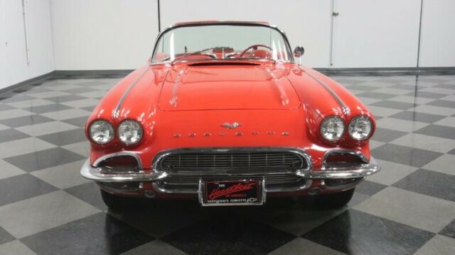 Chevrolet Corvette 1961 image number 19