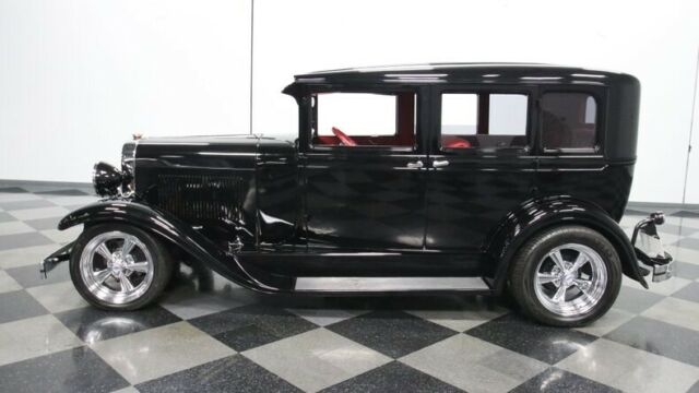 Oldsmobile 4 Door Sedan Restomod 1929 image number 2