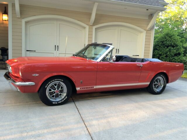 Ford Mustang 1965 image number 0