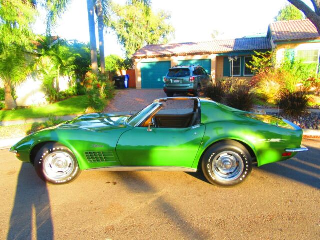 Chevrolet Corvette 1972 image number 12