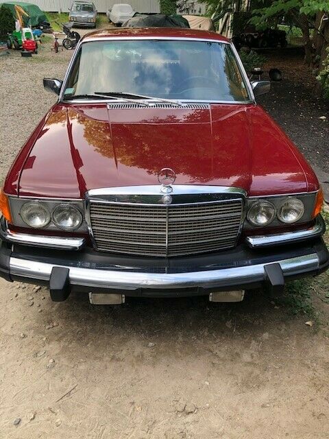 Mercedes-Benz 280 SE 1978 image number 27