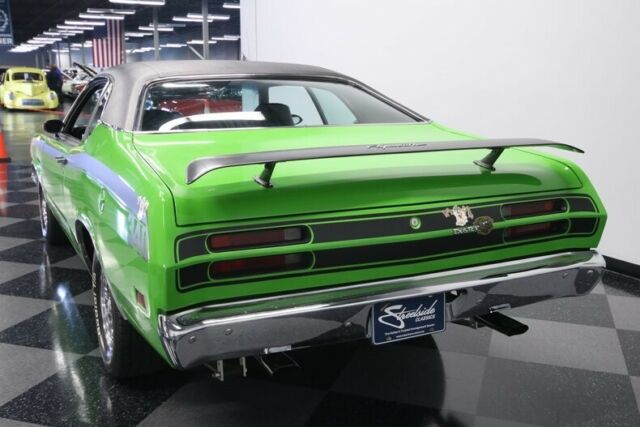 Plymouth Duster 1971 image number 10