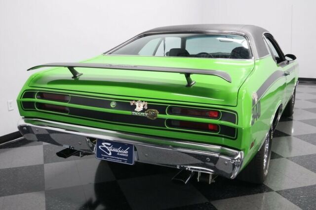 Plymouth Duster 1971 image number 12