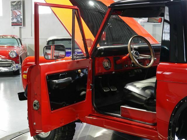 Ford Bronco 1970 image number 13