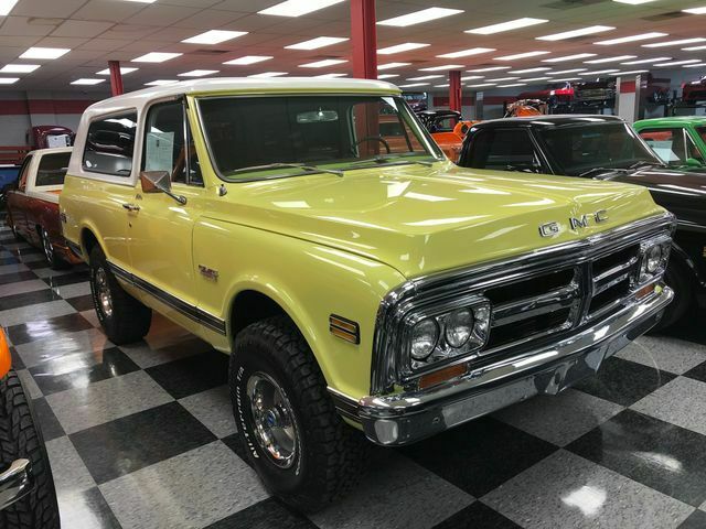 GMC Jimmy 1971 image number 12