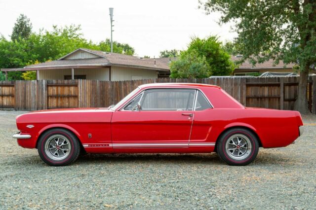 Ford Mustang 1966 image number 27