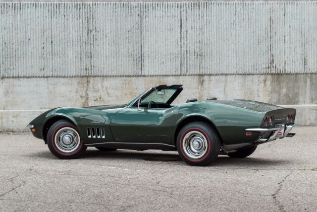 Chevrolet Corvette 1969 image number 4