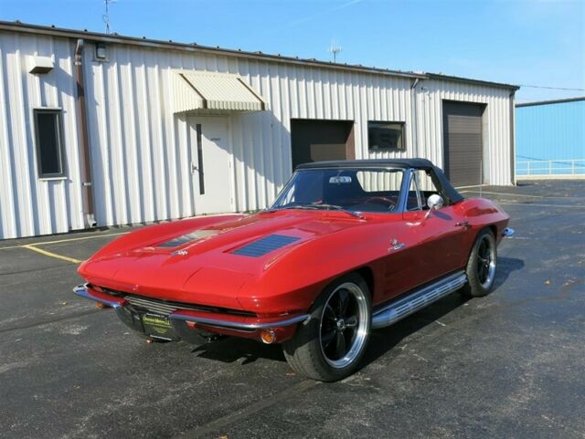 Chevrolet Corvette 1963 image number 24