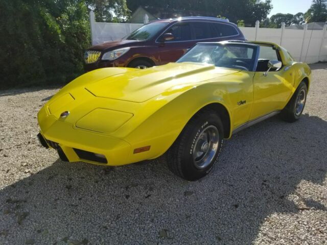 Chevrolet Corvette 1976 image number 0