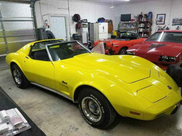 Chevrolet Corvette 1976 image number 11