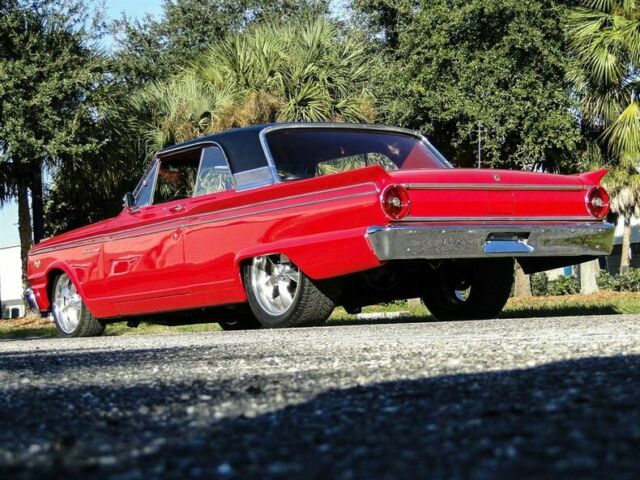 Ford Fairlane 1963 image number 31