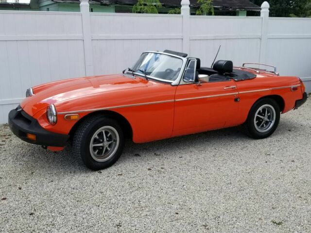 MG MGB 1976 image number 0