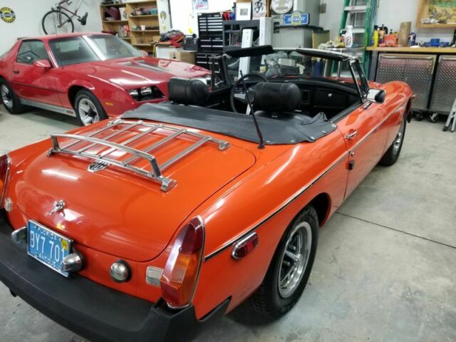 MG MGB 1976 image number 29