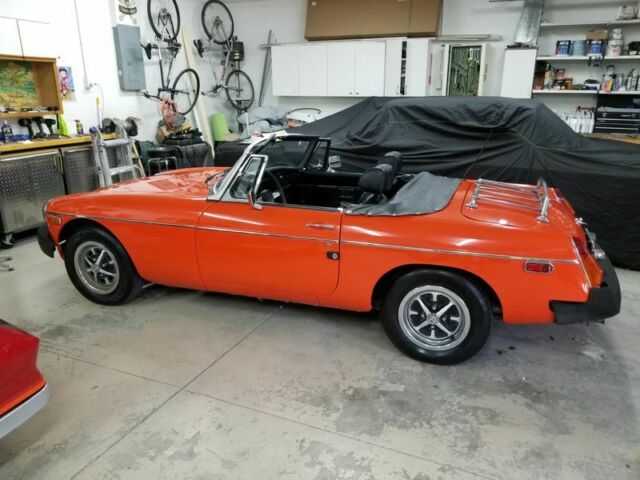 MG MGB 1976 image number 31