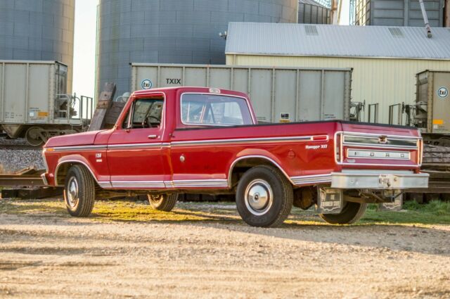 Ford F-250 1974 image number 25