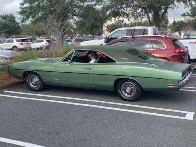 Dodge Charger 1970 image number 20